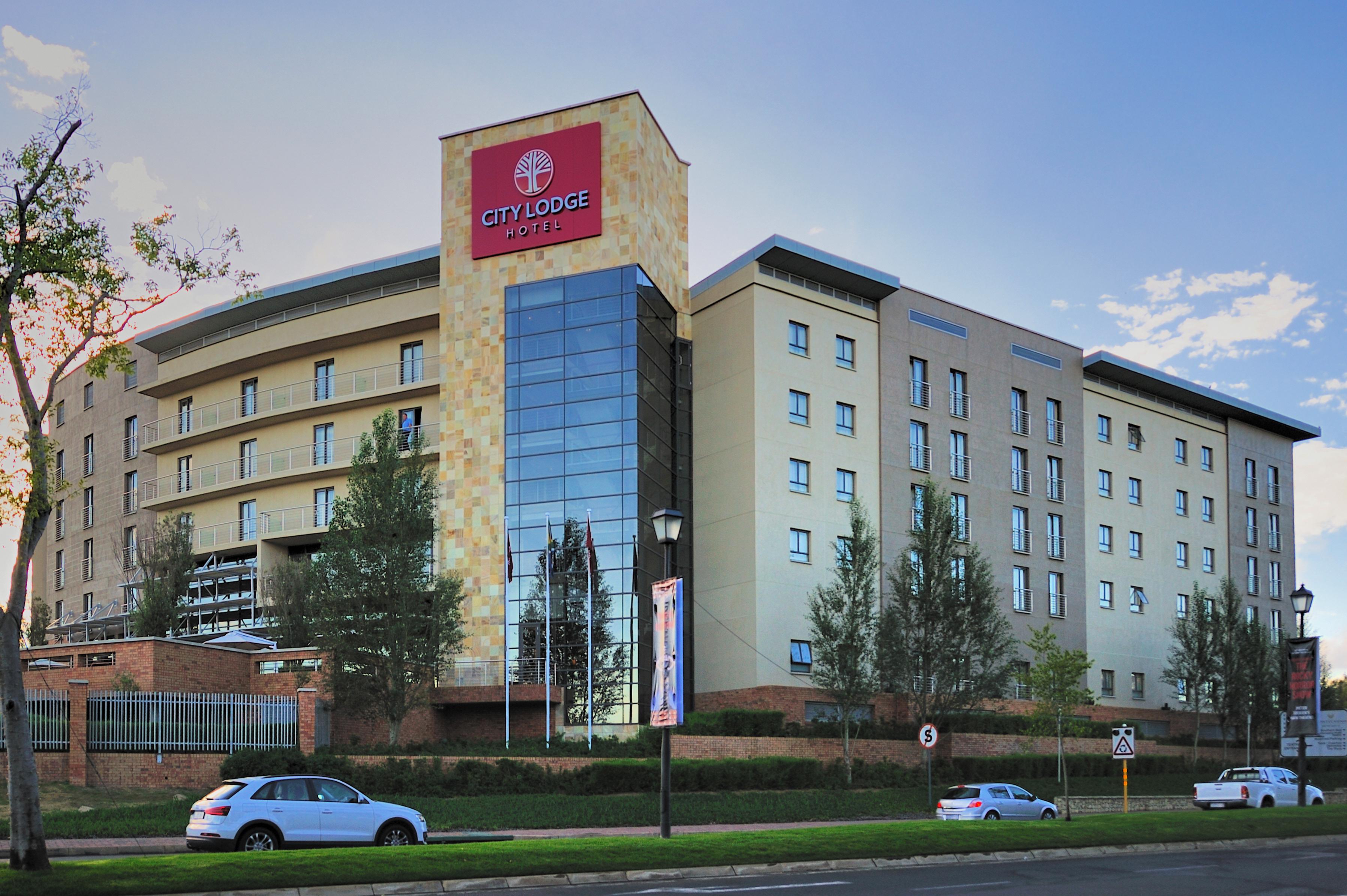 City Lodge Hotel Fourways Exterior photo