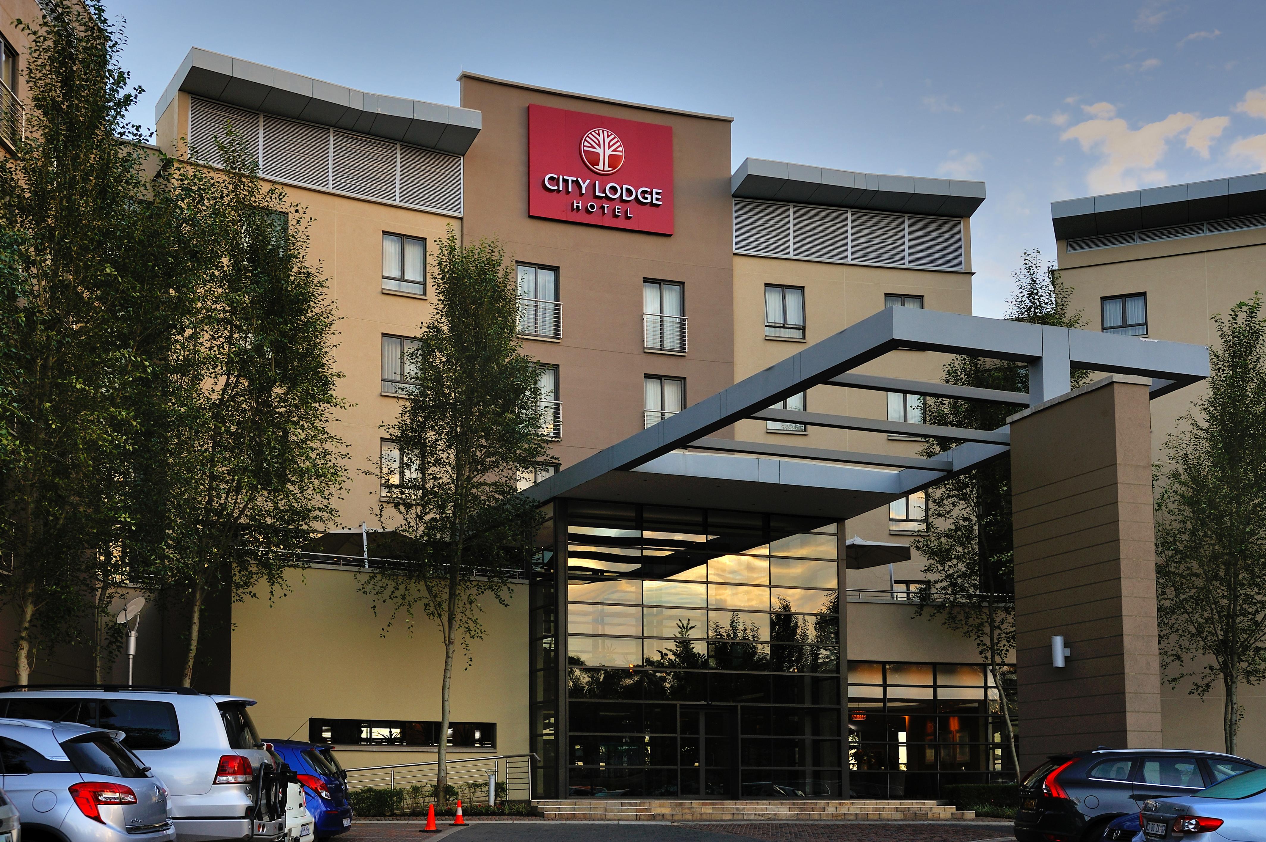 City Lodge Hotel Fourways Exterior photo